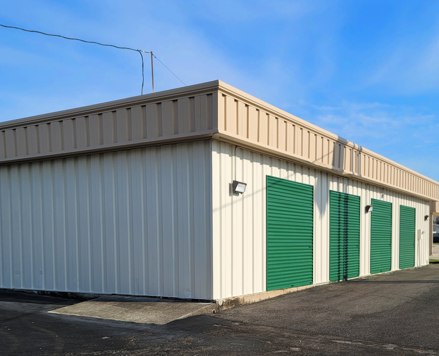 FRIENDLY STAFF AVAILABLE 7 DAYS A WEEK!